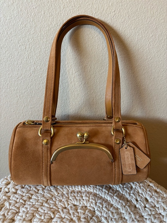 Coach Handbags - COACH Kisslock Barrel 28 in Caramel suede
